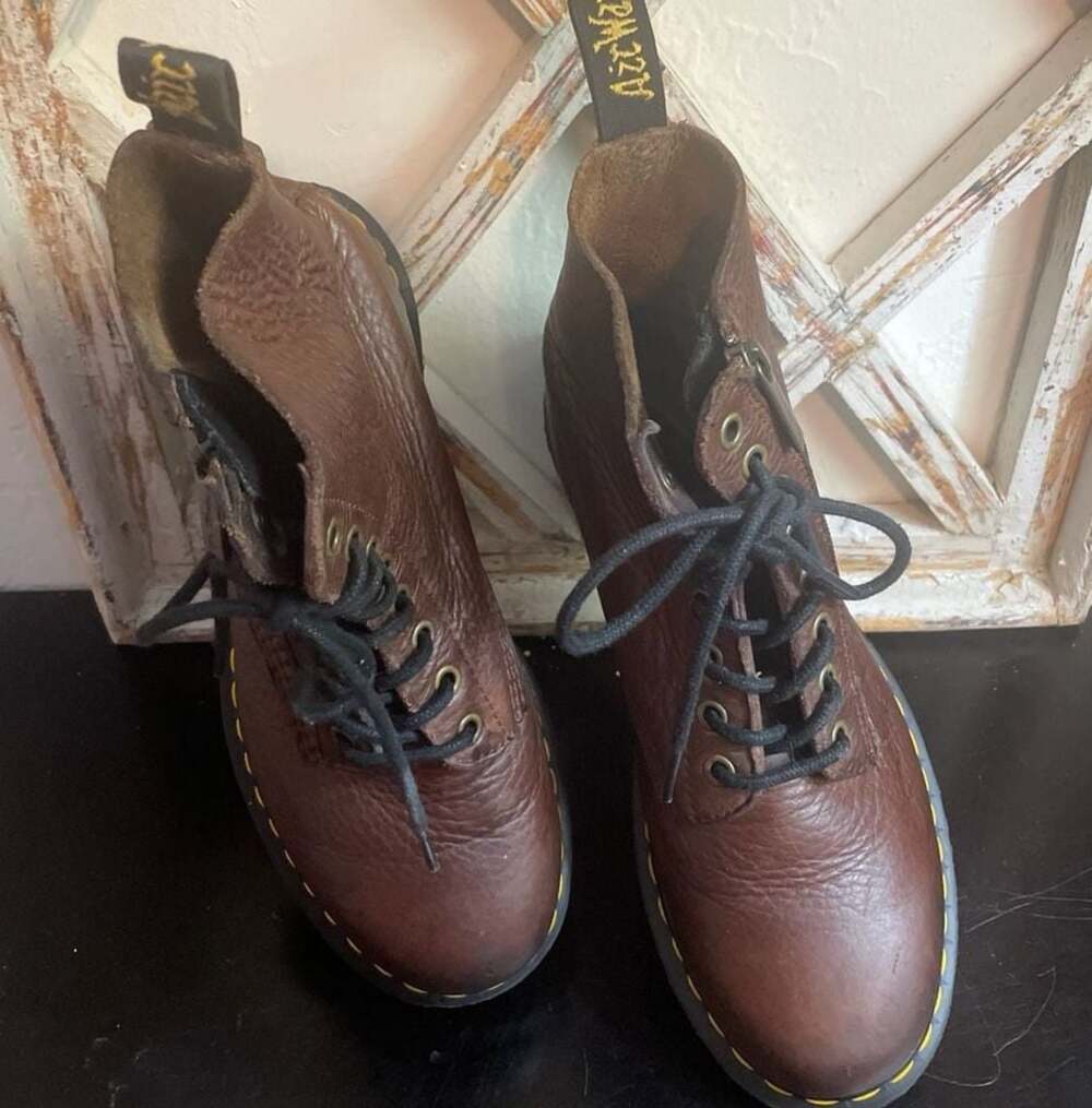 Doc Martens Pascal 1460 Ambassador Soft Leather - Picture 4 of 9